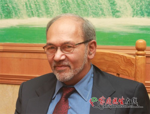 我國每年50萬人猝死 單純胸外按壓救治成功率可提高3倍