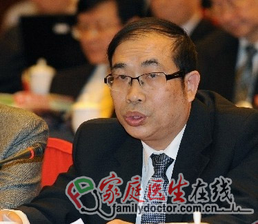 周天鴻呼吁政府盡快出臺(tái)罕見病醫(yī)療保障機(jī)制