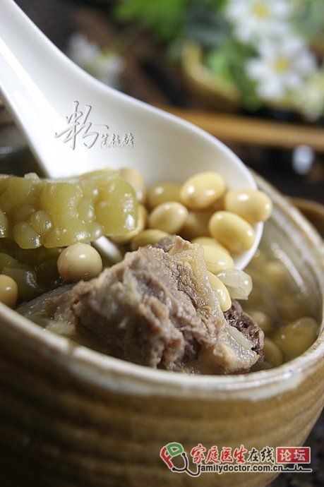美食達(dá)人 涼瓜黃豆扇骨湯的做法